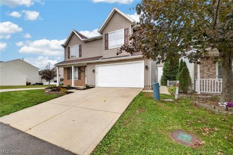 1115 Oxford Circle Akron OH 44312