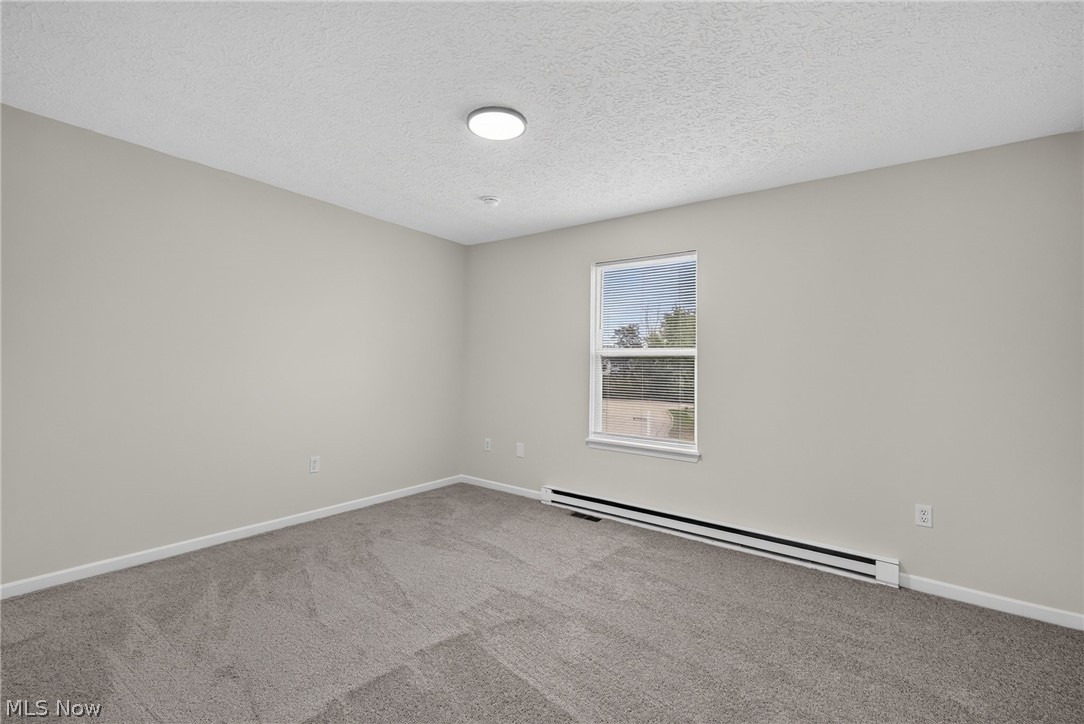 1115 Oxford Circle Akron OH 44312