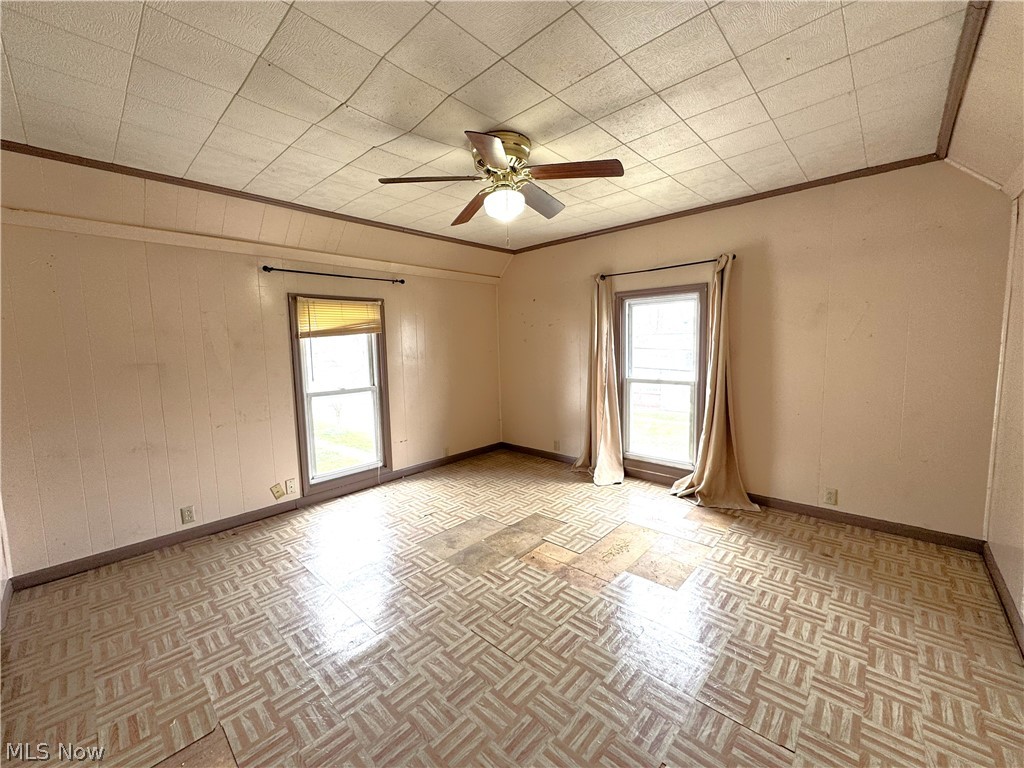 74 E Whitney Avenue Shelby OH 44875