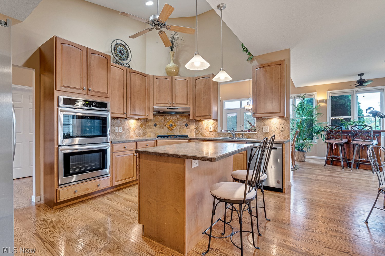 142 Stonehaven Drive Columbiana OH 44408