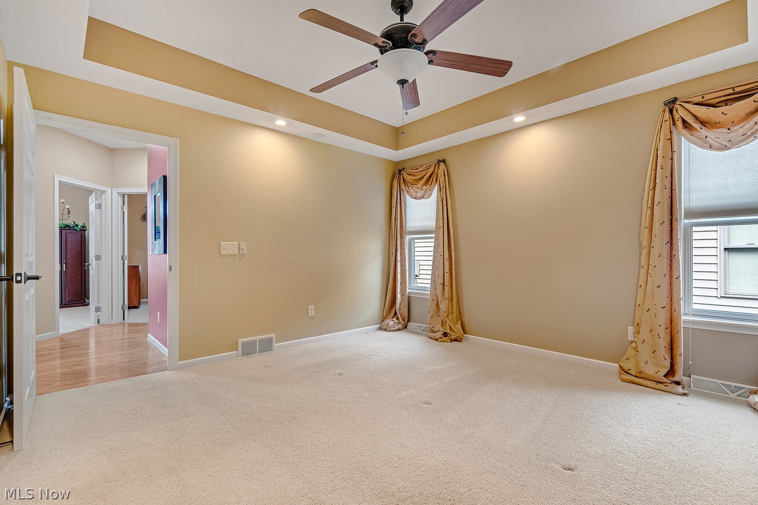 142 Stonehaven Drive Columbiana OH 44408