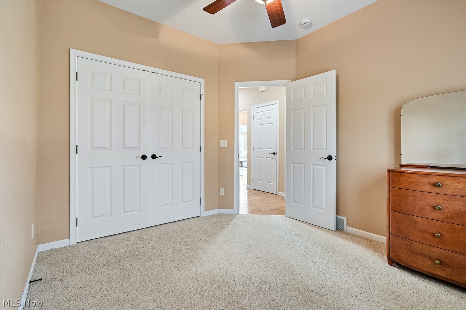 142 Stonehaven Drive Columbiana OH 44408