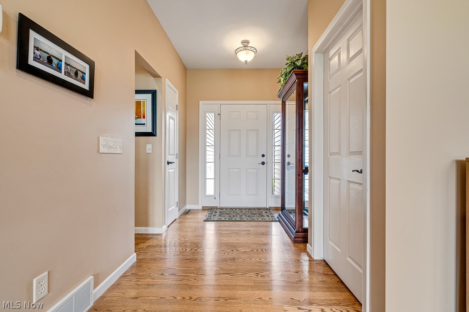 142 Stonehaven Drive Columbiana OH 44408