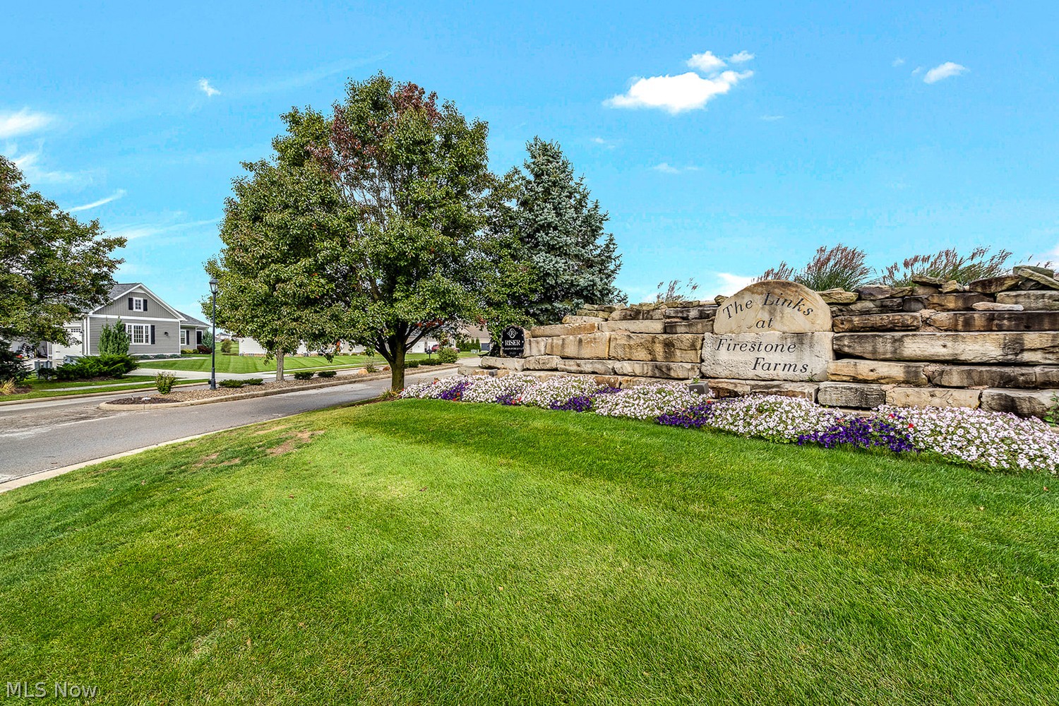142 Stonehaven Drive Columbiana OH 44408