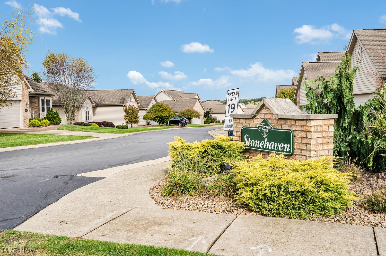 142 Stonehaven Drive Columbiana OH 44408