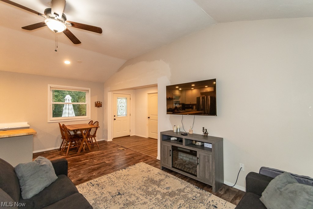 89 N Oakmont Road Northfield OH 44067