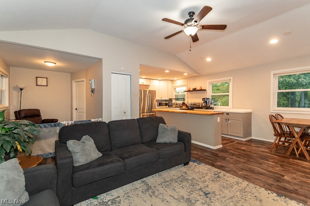 89 N Oakmont Road Northfield OH 44067