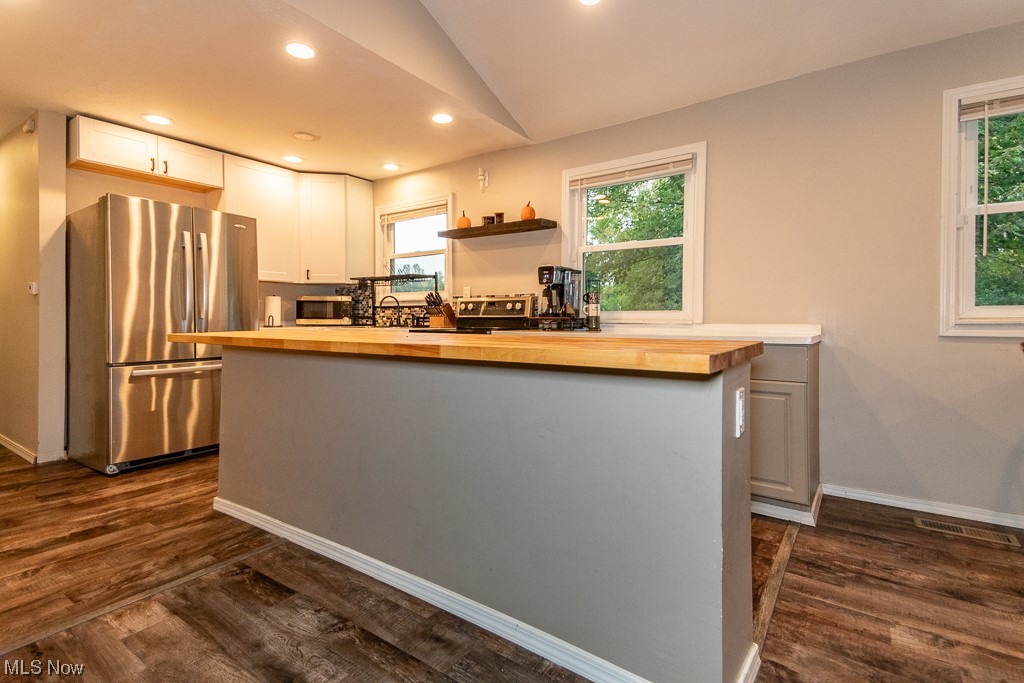 89 N Oakmont Road Northfield OH 44067
