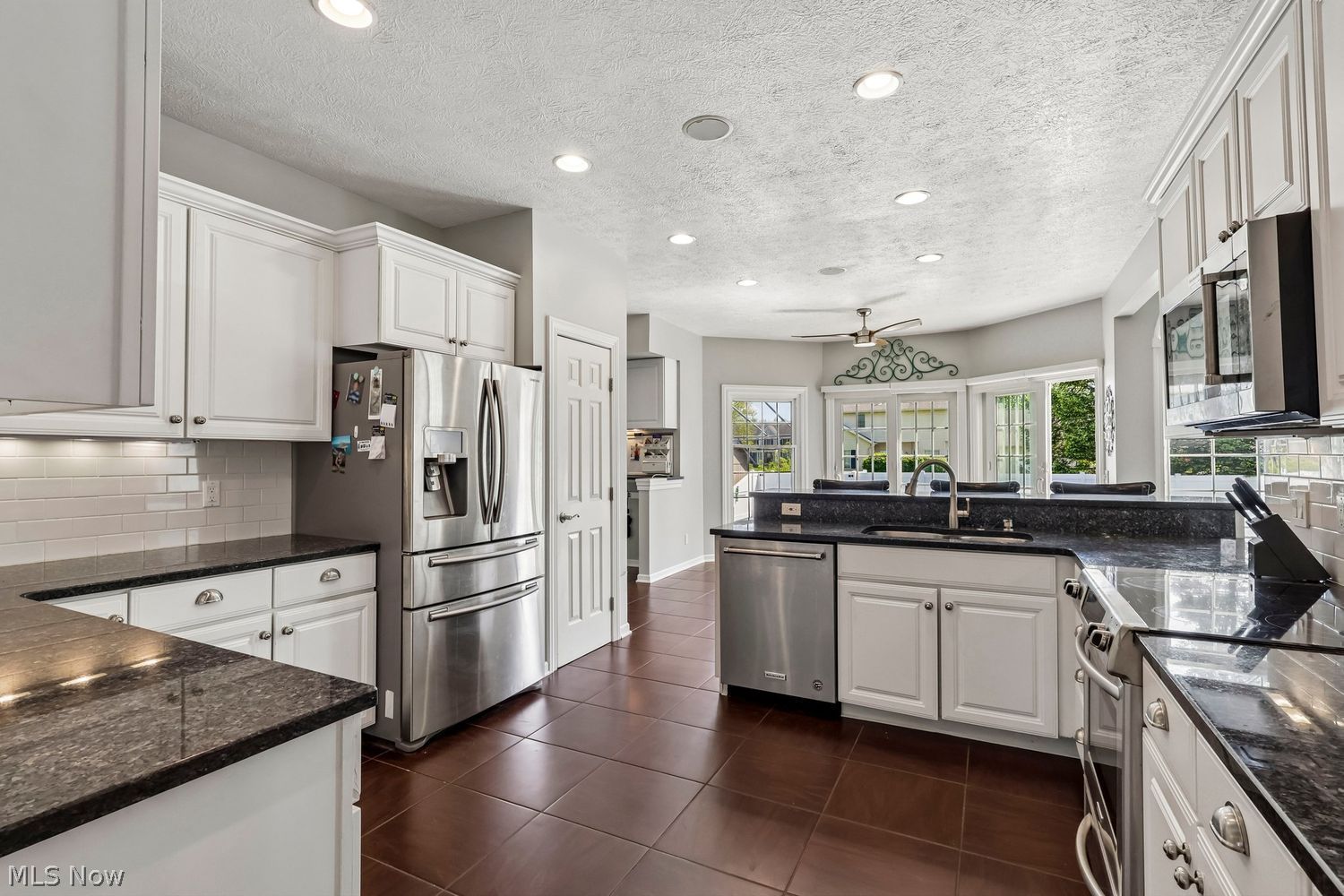 2752 Aylesbury Street NW North Canton OH 44720