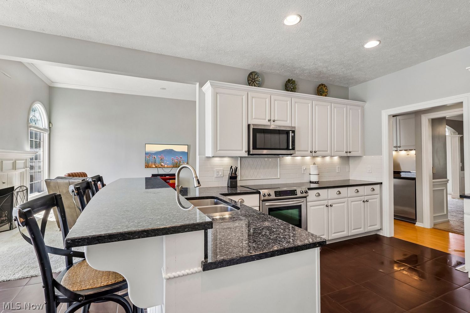 2752 Aylesbury Street NW North Canton OH 44720
