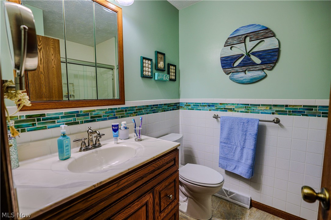 3475 Swallen Avenue Louisville OH 44641