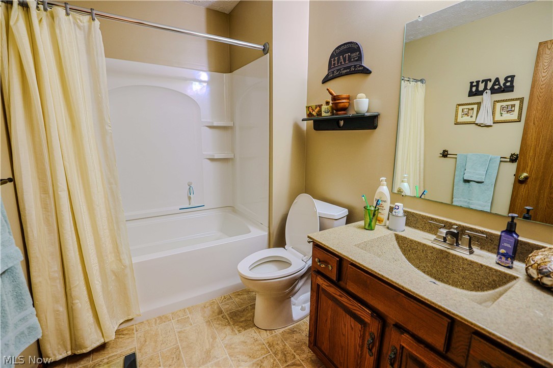 3475 Swallen Avenue Louisville OH 44641
