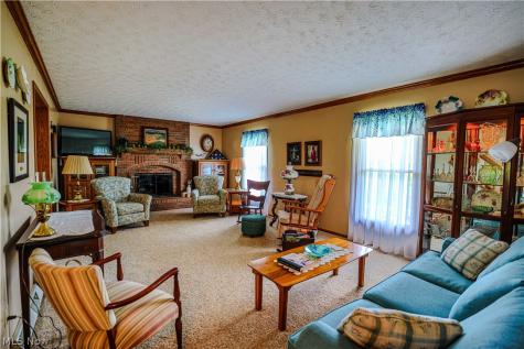 3475 Swallen Avenue Louisville OH 44641