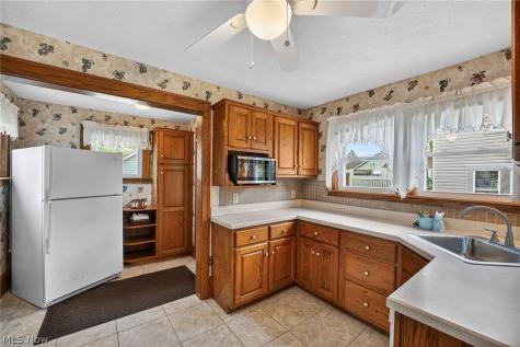 45 N State Street Rittman OH 44270