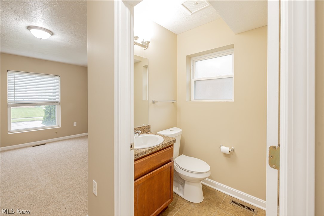 17511 Throckley Avenue Cleveland OH 44128