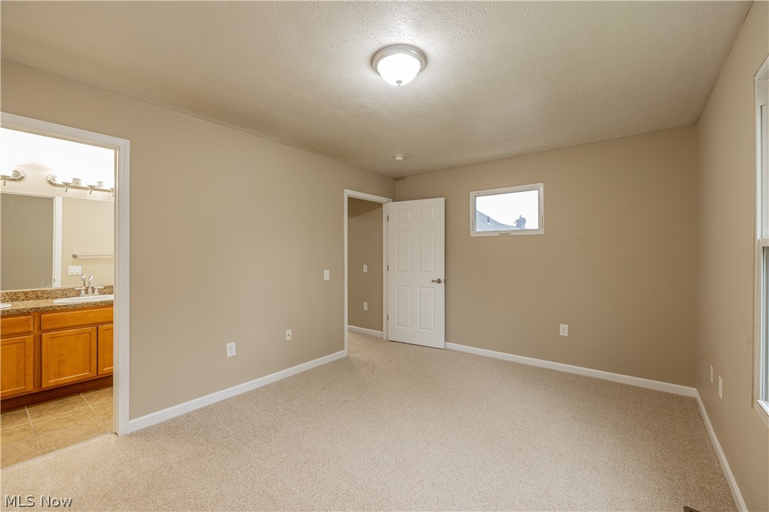 17511 Throckley Avenue Cleveland OH 44128