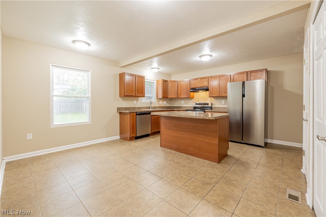 17511 Throckley Avenue Cleveland OH 44128