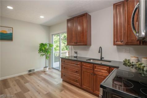 359 Lincoln Avenue Barberton OH 44203
