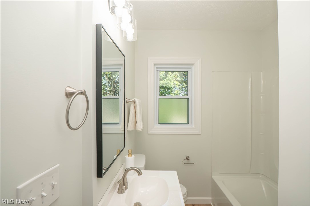 359 Lincoln Avenue Barberton OH 44203