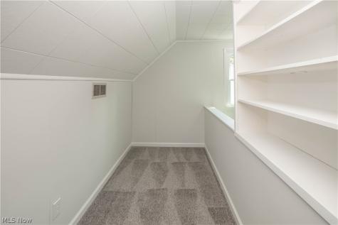 359 Lincoln Avenue Barberton OH 44203