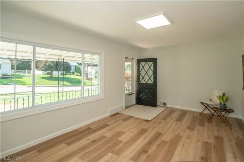 359 Lincoln Avenue Barberton OH 44203