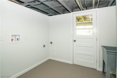 359 Lincoln Avenue Barberton OH 44203