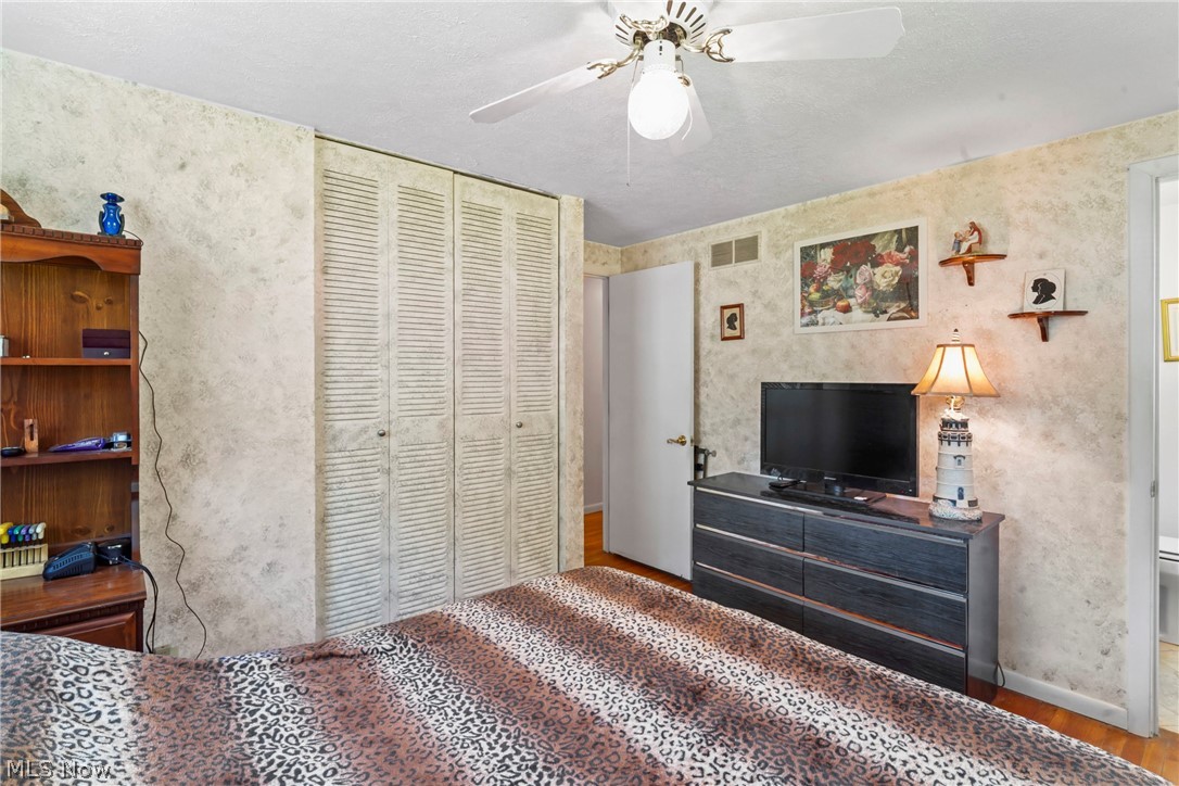 1005 Leslie Lane Girard OH 44420