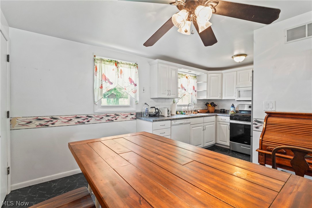 1005 Leslie Lane Girard OH 44420