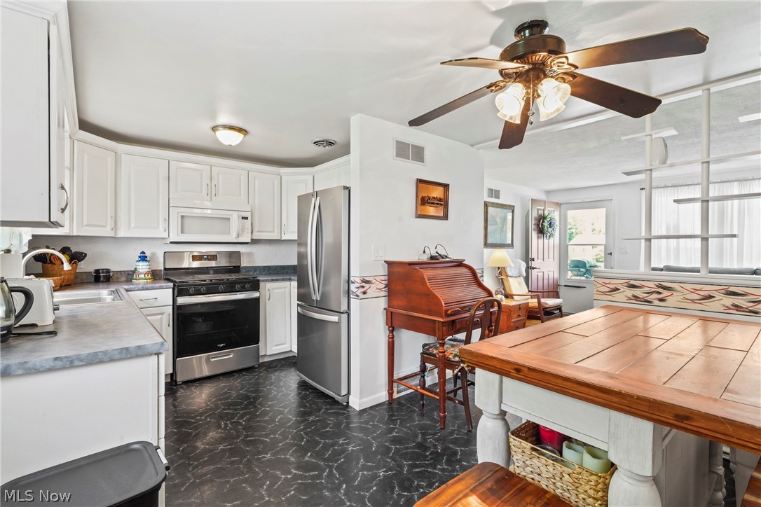 1005 Leslie Lane Girard OH 44420