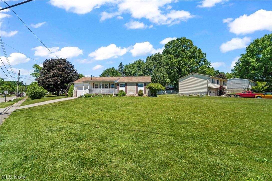 1005 Leslie Lane Girard OH 44420