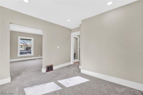 941 Carnegie Avenue Akron OH 44314