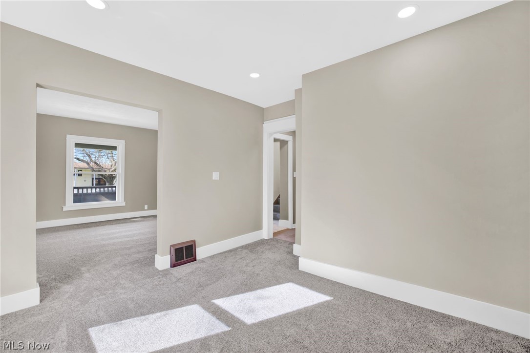 941 Carnegie Avenue Akron OH 44314