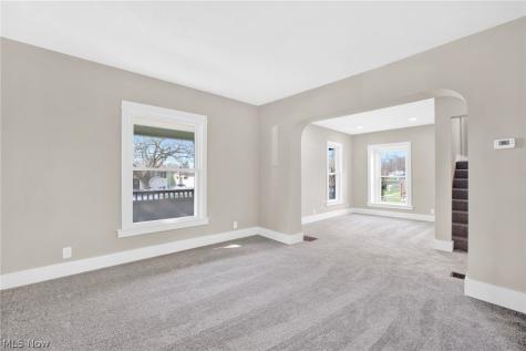 941 Carnegie Avenue Akron OH 44314