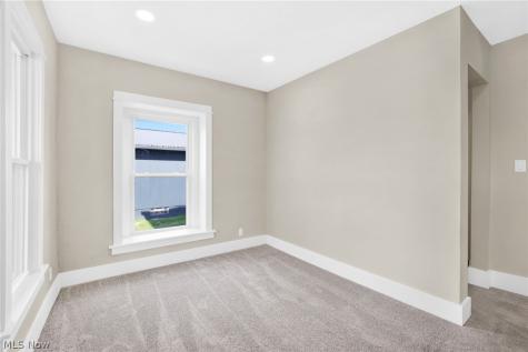 941 Carnegie Avenue Akron OH 44314