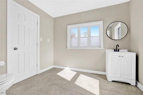 941 Carnegie Avenue Akron OH 44314