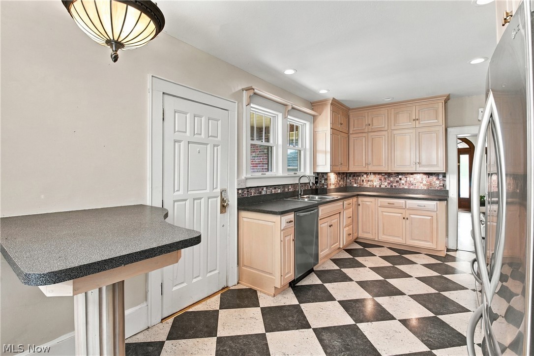 2960 S River Road Zanesville OH 43701