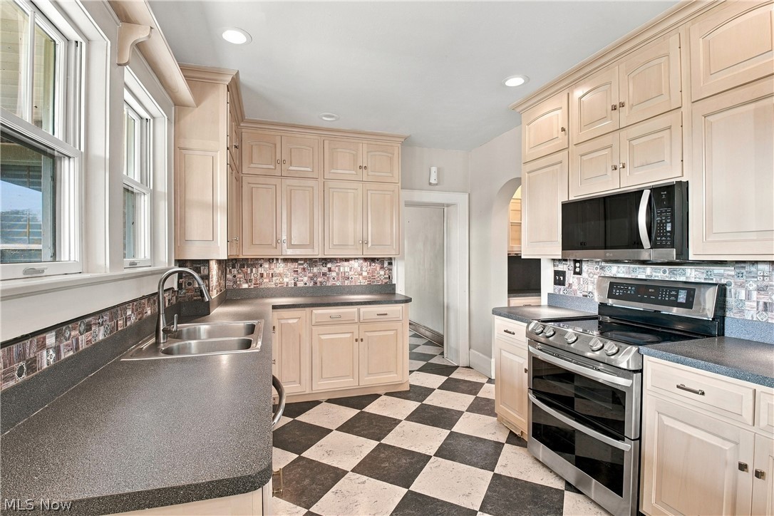 2960 S River Road Zanesville OH 43701