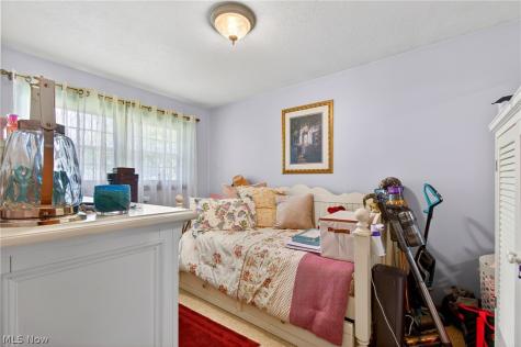 1105 Birch Lane Cleveland OH 44109