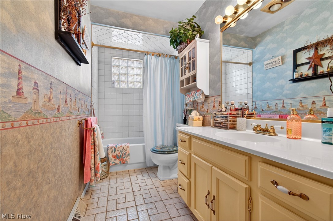 1105 Birch Lane Cleveland OH 44109