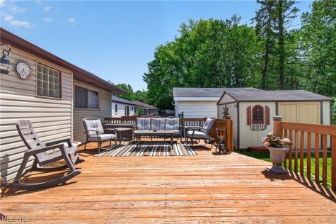 1105 Birch Lane Cleveland OH 44109