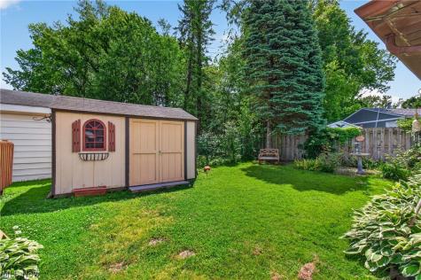 1105 Birch Lane Cleveland OH 44109