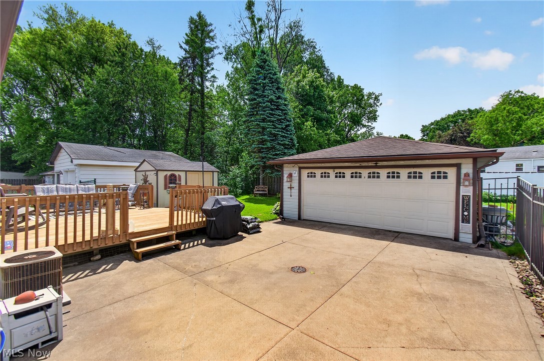1105 Birch Lane Cleveland OH 44109