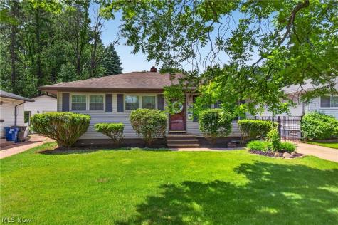 1105 Birch Lane Cleveland OH 44109