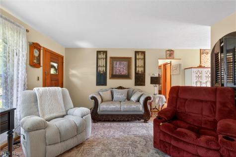 1105 Birch Lane Cleveland OH 44109
