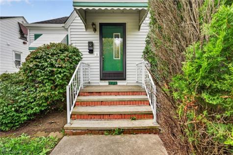 13113 Saint James Avenue Cleveland OH 44135