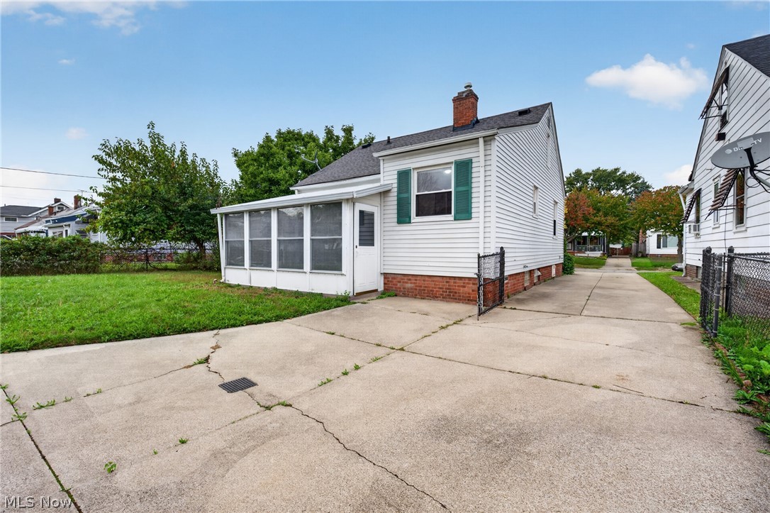 13113 Saint James Avenue Cleveland OH 44135