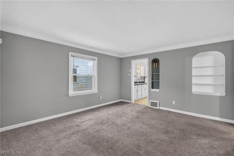 13113 Saint James Avenue Cleveland OH 44135