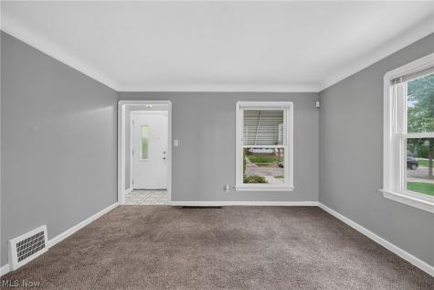 13113 Saint James Avenue Cleveland OH 44135