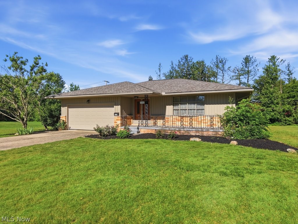33305 W Sharondale Drive Solon OH 44139