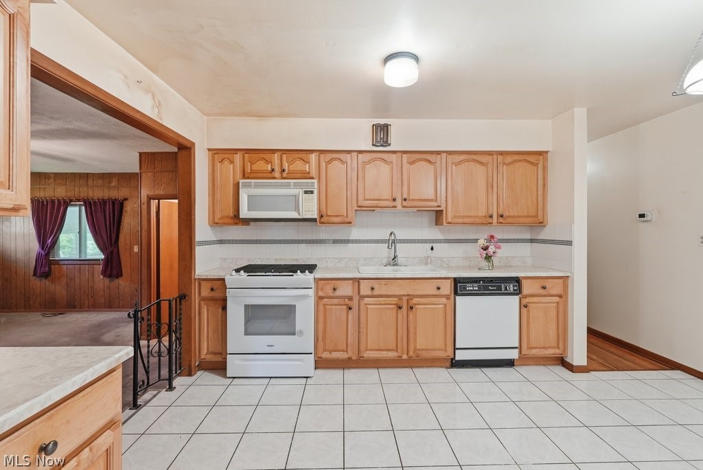 33305 W Sharondale Drive Solon OH 44139